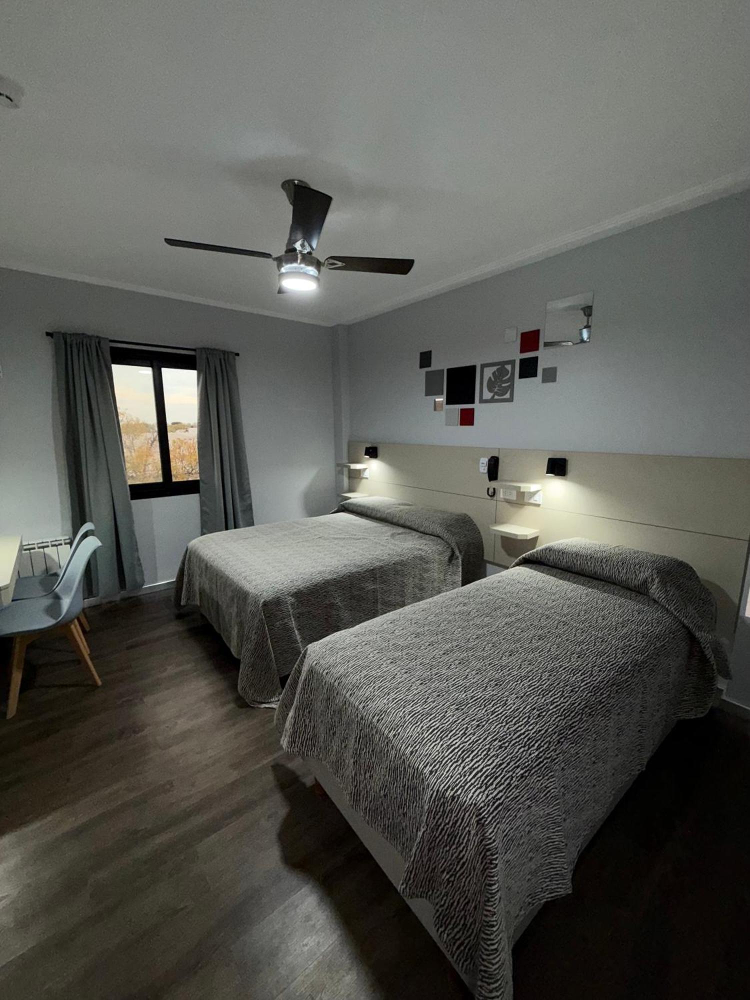 Hotel Escala Uno سانتو تومي المظهر الخارجي الصورة